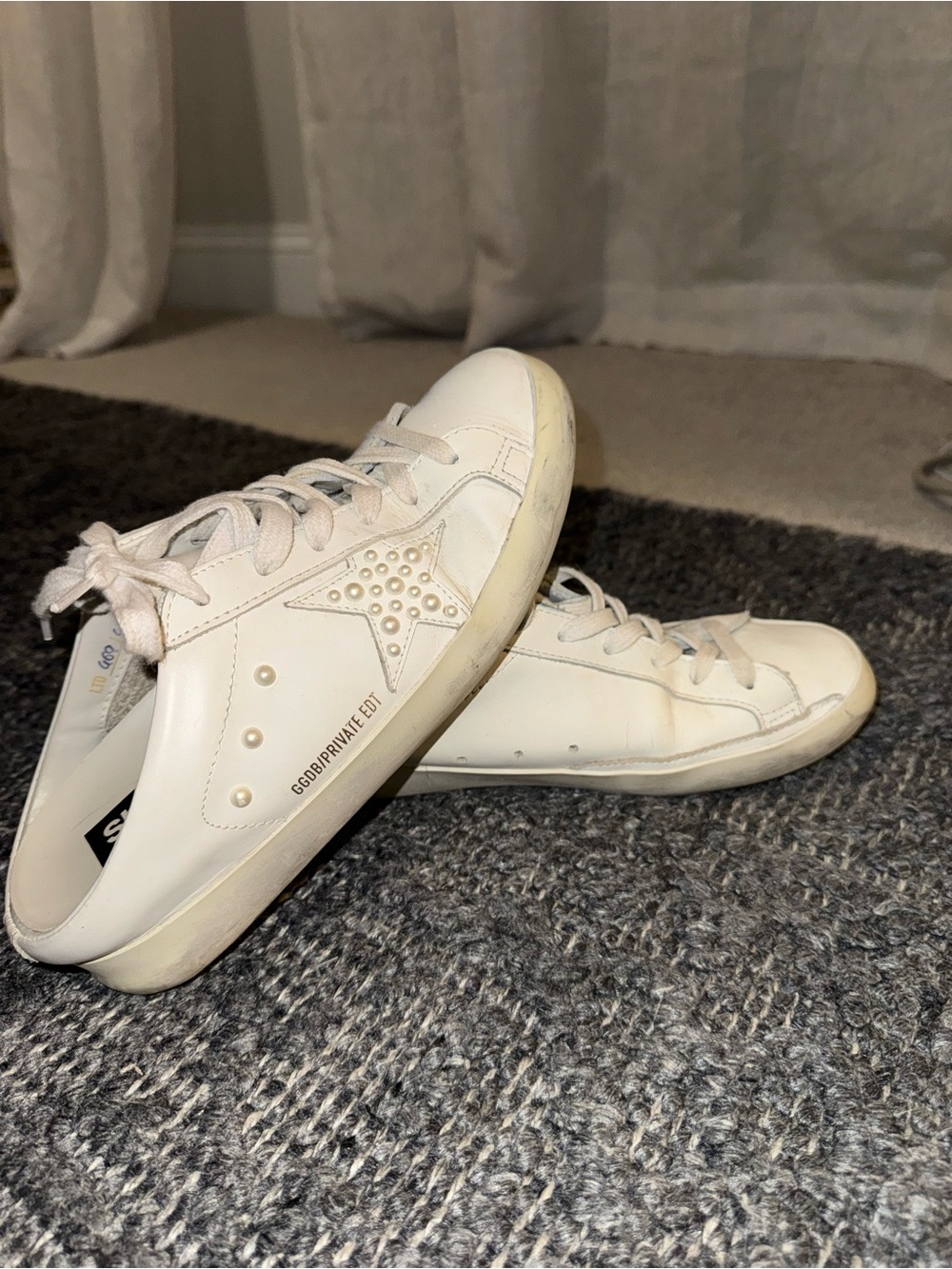 GOLDEN GOOSE  White Leather Star Sneakers with Pearl Studs